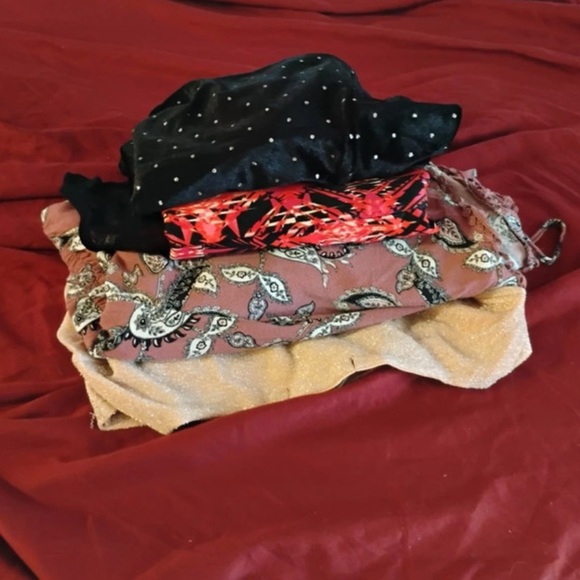 Charlotte Russe Clothing Bundle Mixed Clothing Dress Crop Tops Resellers Size L - Picture 1 of 9